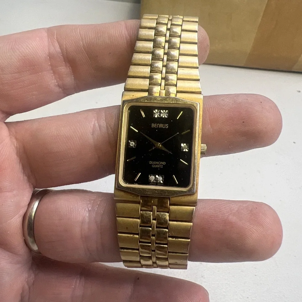 Vintage Benrus Watch Diamond‎ Quartz Needs Battery As Is